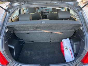 Toyota Yaris 1.33I Dual VVT-i Style - 10