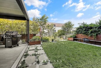 Grand Koliba, dve záhrady, dve garáže, dokonalý komfort - 10