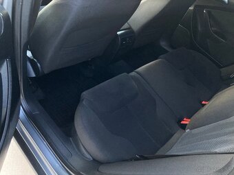 Predam Volkswagen Passat b6 2.0TDI,103KW ,R.v.2008 - 10