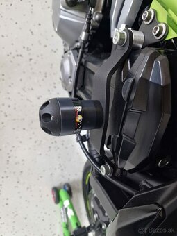 Kawasaki Z900 - 10