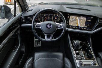 Volkswagen Touareg 3.0 V6 TDI SCR 286k R-Line 4Motion - 10