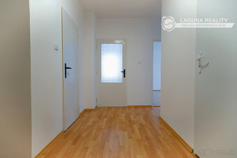 PRENÁJOM Byt 2+1 (62 m2) s balkónom v centre, Levočská ul., - 10