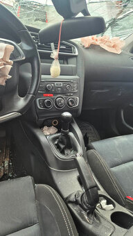 Citroen C4 1,6i 88kw kód: 5FS, 5F01 - 10