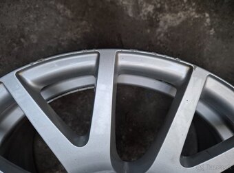 5x112 r17 ET50 x 8,5J elektróny originál AUDI - 10