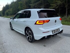 Rezervovaný Volkswagen Golf R 2.0 TSI 320k 4MOTION DSG - 10