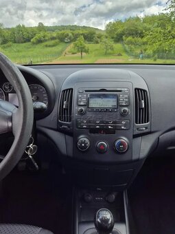 Hyundai i30 1.4 (2009) - 139 000km, čerstvo po STK - 10