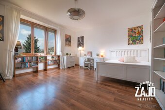 UNIKÁTNY RODINNÝ DOM V CENTRE TRENČÍNA - 10
