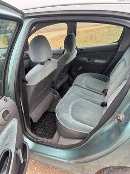 Peugeot 206 2.0 HDI. REZERVOVANÉ - 10