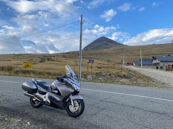 Honda ST1300 Pan European - 10