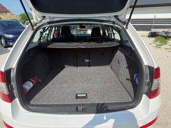 Škoda Octavia Combi 1.6 TDI 110k Style 4x4 - 10
