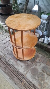 Drevená komoda 50eur, drevený stojan 25eur - 10