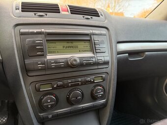 Škoda Octavia 2 1.9 TDi Sedan - 10