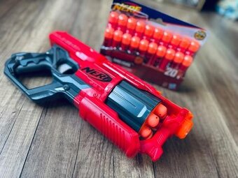 Nerf Mega Cycloneshock - s extra balením nábojo - 10