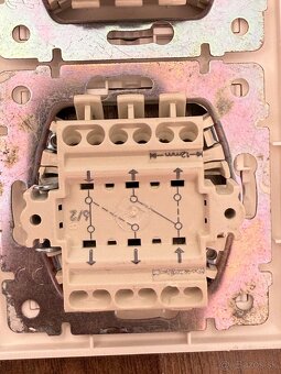 Vypinace Legrand Valena rozne - 10