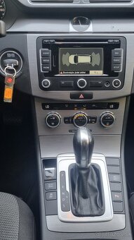 Volkswagen Passat - 10