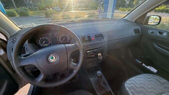 Fabia 1.2 HTP (47 kw) - 2003 - 127 862 km - 10