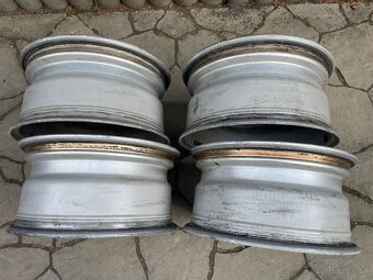 Alu disky r15 Mazda,Kia,Chrysler,Honda 5x114.3 ET 35 - 10