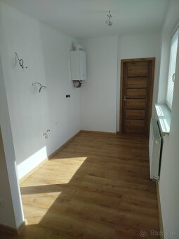 Na predaj 3izbový byt - 10