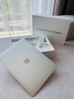 Apple MacBook Air 13” M1 256GB - 10