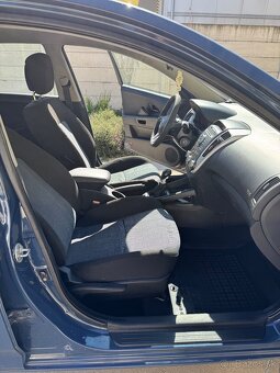 Kia ceed 1,4L benzin 2009 - 10