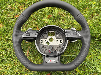 VOLANT AUDI KOŽENÝ PERFOROVANY CIERNE SITIE ZKOSENY - 10