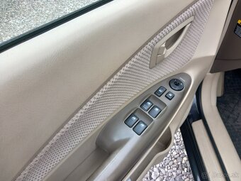 Hyundai Tucson 2.0CRDI 103kw 4x4,ťažné/1.majiteľ - 10