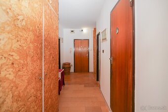 Prenájom 3i byt, Lamač, Studenohorská ulica - 10