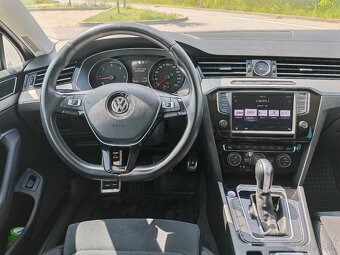 VW Passat B8 Variant Highline 2.0TDi DSG6 - 10