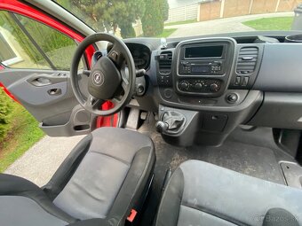 Opel Vivaro B 1.6 CDTi BiTurbo (88 kW), 9 miest - 10