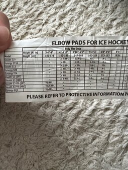 Hokejová výstroj EASTON - 10