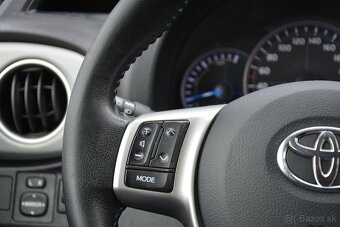 Toyota Yaris 1.5 Hybrid, Automat, SR voz, Nová Batéria - 10