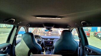 Škoda Octavia Combi 2.0 TDI DPF RS DSG - 10