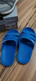 Tenisky sandále čižmy papuce - 10