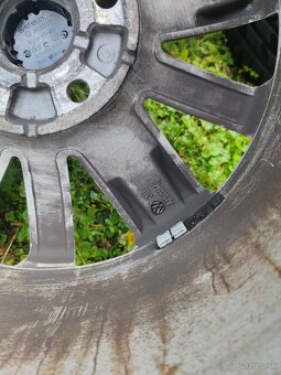 VW 5x112 R16- 205/60 R16 Borbet - 10