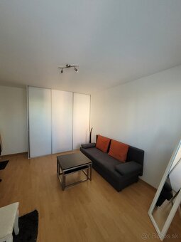 PREDAJ - 3 izbový byt s balkónom, Edelényska ulica - 10