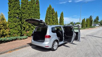 Volkswagen Touran 2.0 TDI Highline DSG - 10