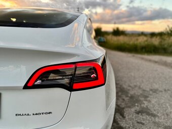 Tesla 3 REFRESH Dual Motor SOH 94%|130.800km|Odpočet DPH - 10