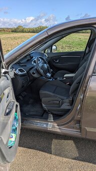 Renault Grand Scenic III 2009 7 miest - 10