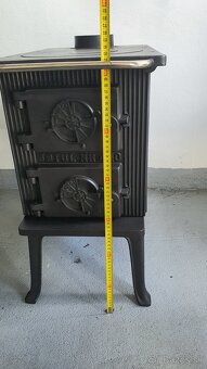 Liatinové kachle Jotul 440 čierný lak - 10