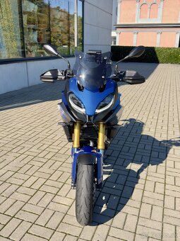 Bmw F900 XR - 10
