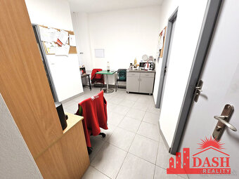 Na prenájom komerčný priestor, 154 m2, Trenčín, centrum mest - 10