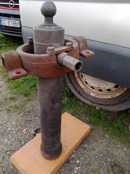 Hydraulický valec - 10
