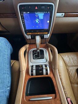 Porsche Cayenne Turbo LPG - 10