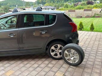 Peugeot 3008 1.6 HDi - 10