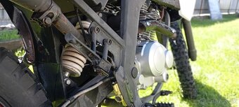 125 crs enduro na značkách - 10