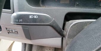 VW T5 2,0i 85kw kód motora: AXA - 10