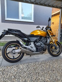 Honda Hornet 600 - 10
