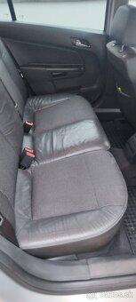 Opel Astra SW 2005 - 10