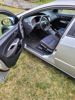 Honda Civic 1.8 i-VTEC BENZÍN + LPG - 10