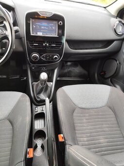 Renault Clio - 10
